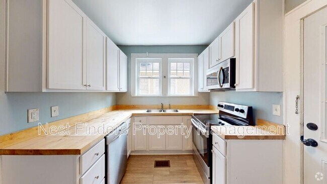 Building Photo - 2739 Herschel St Rental