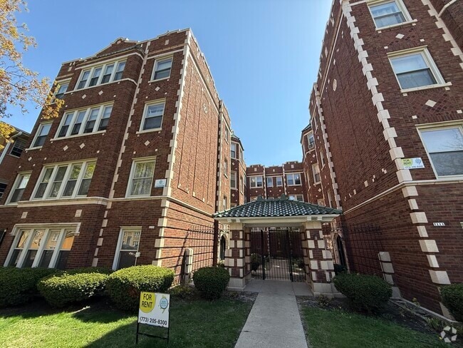 Building Photo - 2111 Grove Ave Unit 210 Rental