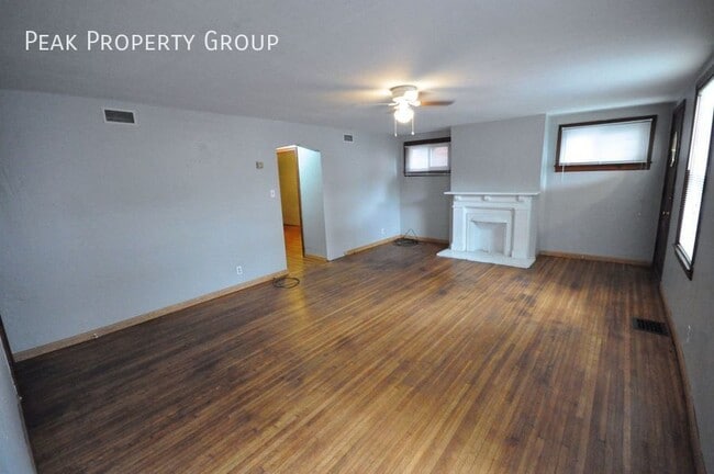 Photo - 71 W 8th Ave