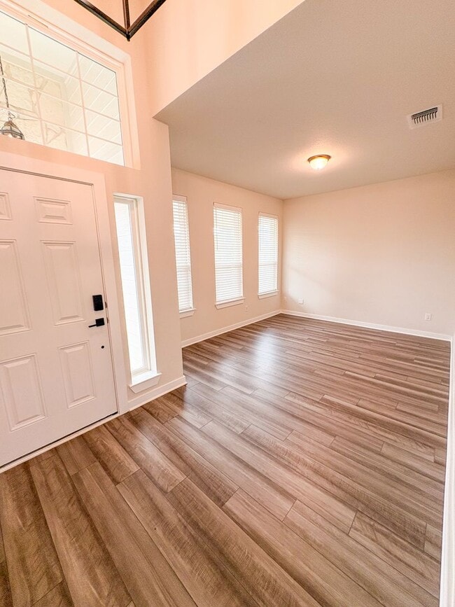 Photo - 1522 Hillside Dr