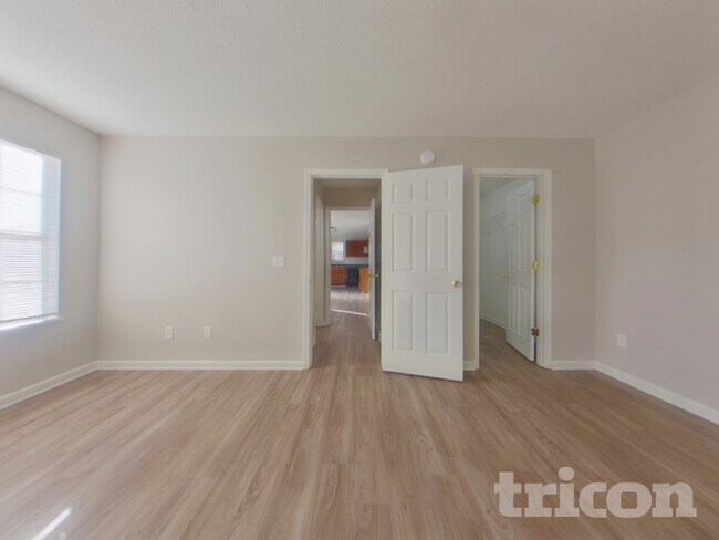 Photo - 386 Fox Trot Dr