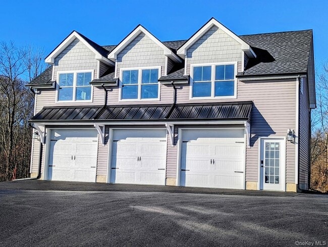 Building Photo - 28 Haines Ln Unit A