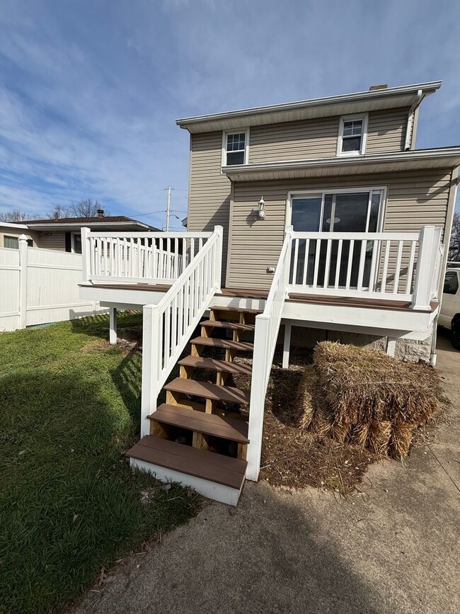 Photo - 3 Bedroom 1 1/2 Bath House