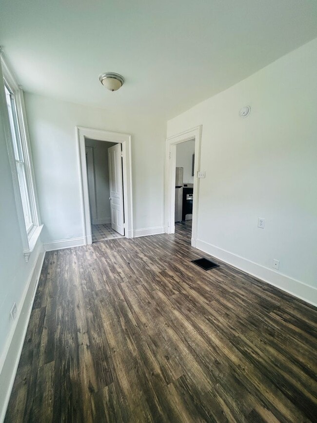 Photo - Cozy One Bedroom Unit 305-103