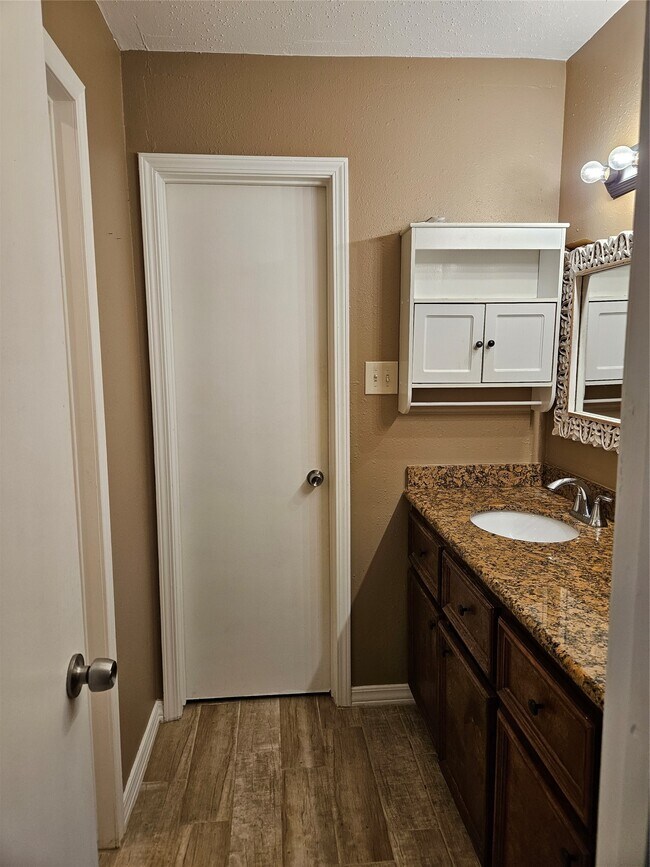 Photo - 7832 Green Lawn Dr Unit 7832