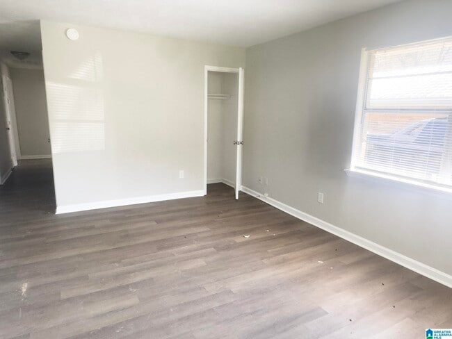 Photo - 436 Henry St