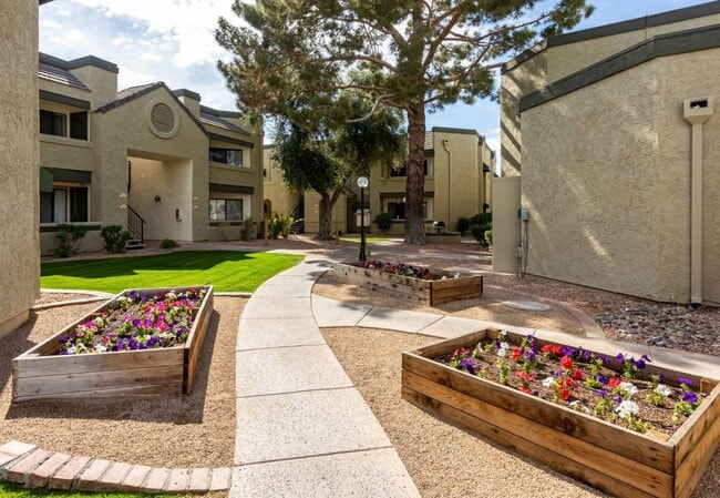 Val Vista Gardens Apartments