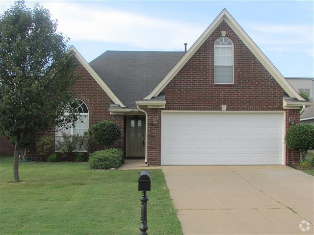 Building Photo - 4 BR Desoto Central School District Neighb... Rental