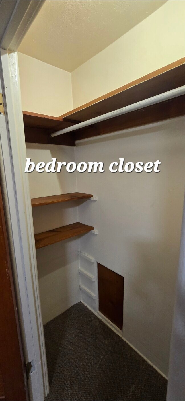 Photo - Weidenhaft Mitchell Apartments