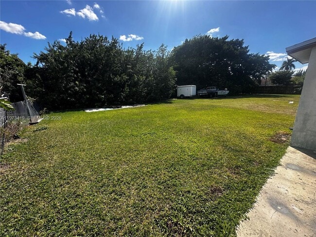 Building Photo - 10452 SW 177th St Unit 10452