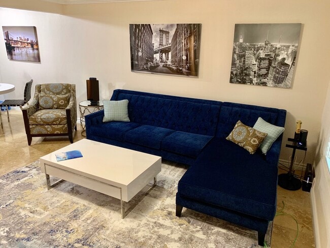 Photo - 565 S Royal Crest Cir Unit 6