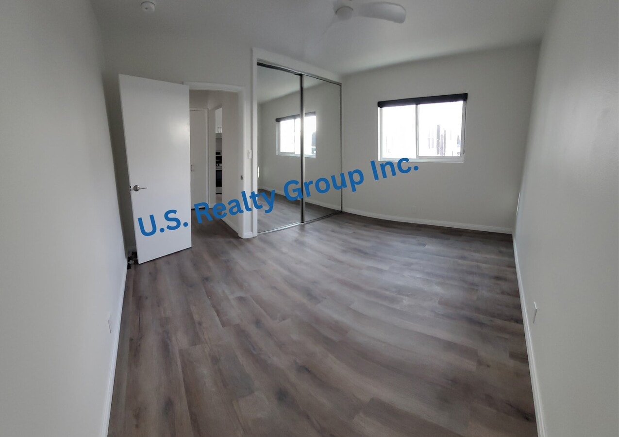 Photo - 740 N St Andrews Pl Unit 6