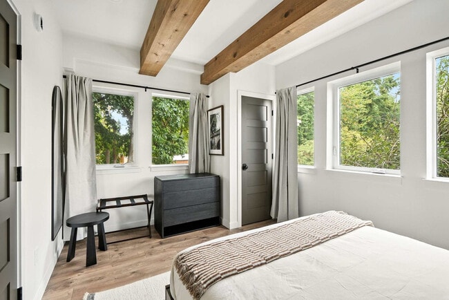 Photo - 925 NE 23rd Ave Unidad ID1309876P