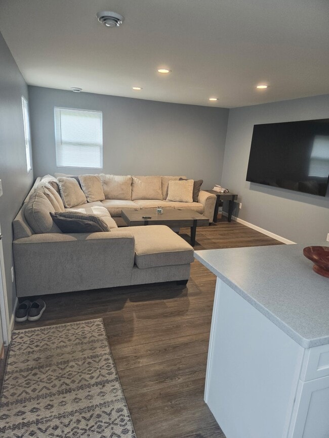 S64W18474-w18474 Topaz Dr
