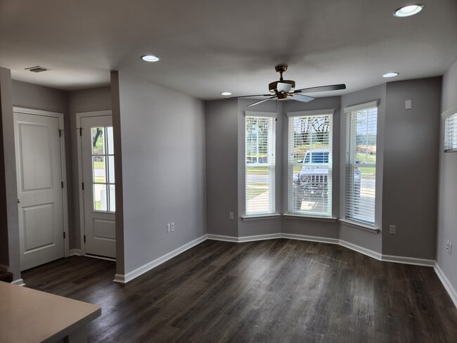 Photo - 3607 Meadow Vista Ln