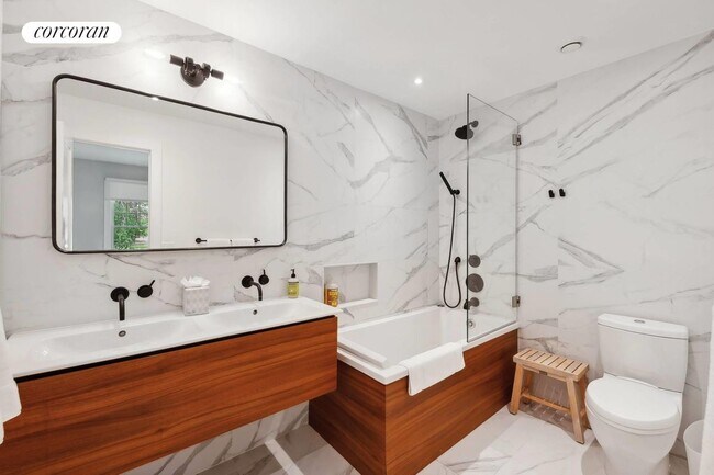 Photo - 34 Toppings Path