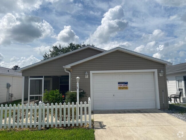Building Photo - Beautiful 2 + 2 Villa, Mostly Furnished AN... Rental