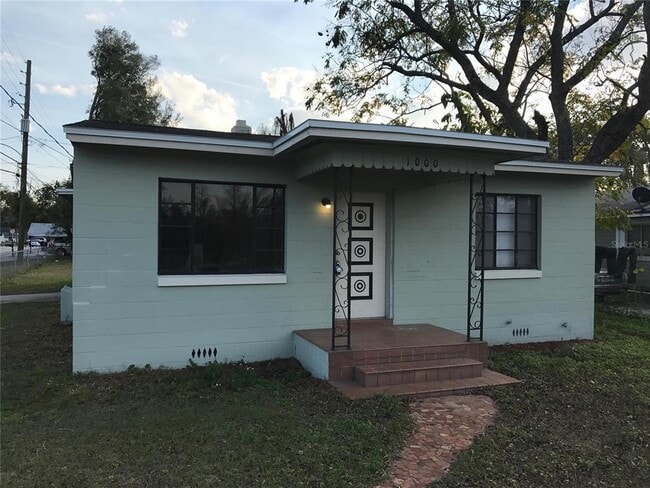 Building Photo - 1000 W Miller Ave