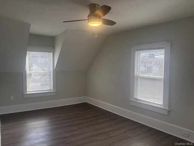 Photo - 2 John St Unit 2