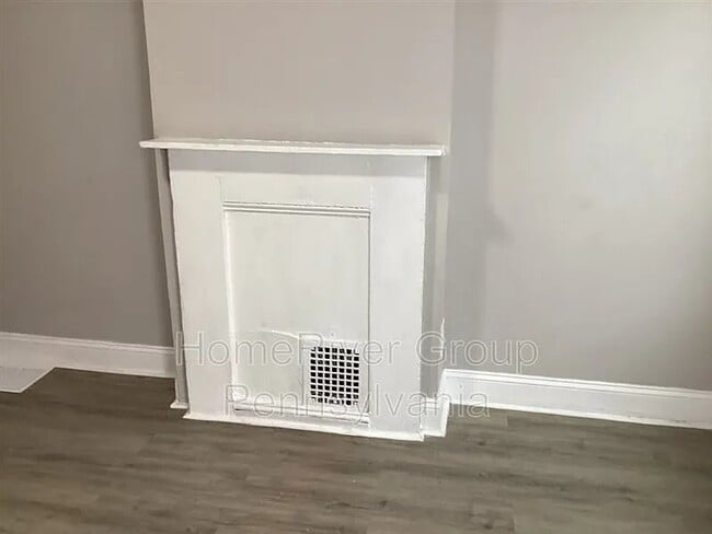 Photo - 2516 Ingersoll St
