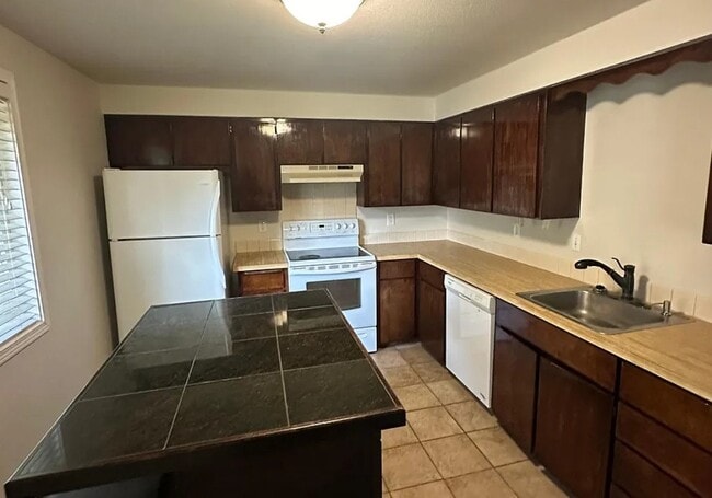 Photo - 1725 E 13th Ave
