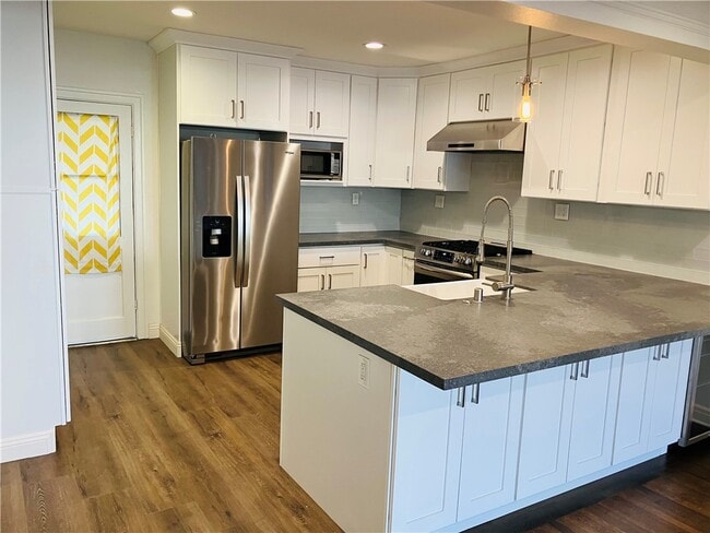 Photo - 221 Corona Ave