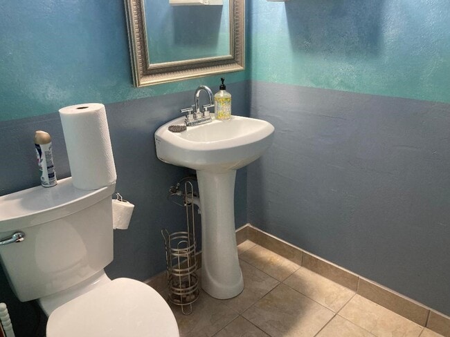 Photo - 11001 Fondren Rd