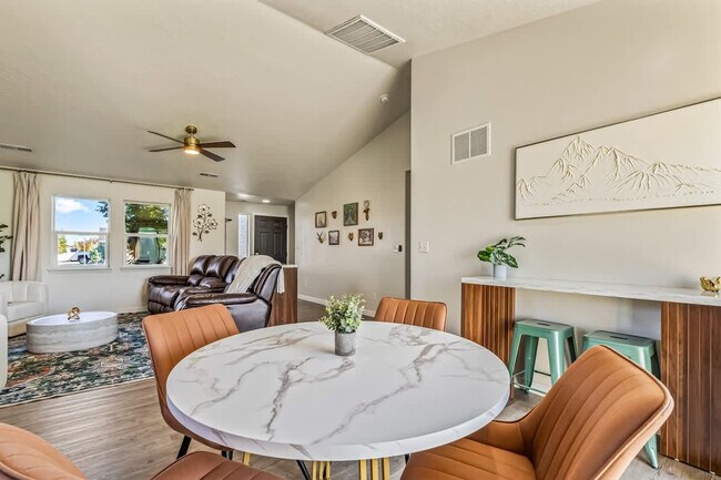 Photo - 103 N Voyage Ave Unit ID1460921P