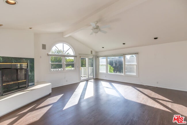 Photo - 6557 Wandermere Rd Unidad Upper STE