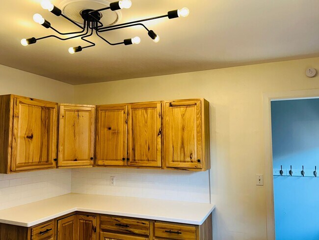 Photo - 4+ bedroom, 2 bath with Hot Tub, Fenced Ya...