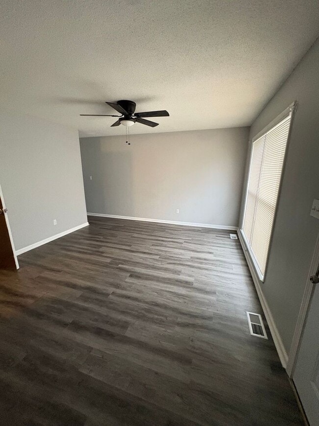 Photo - Spacious 2-Bed Duplex with Bonus Kitchen Storage