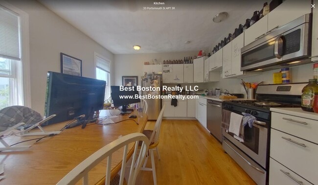 Photo - 33 Portsmouth St Unit 3R