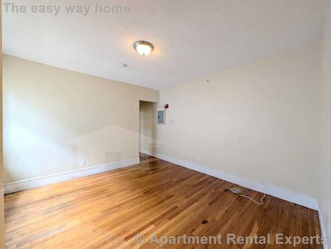 Photo - 77 Hancock St Unidad #7