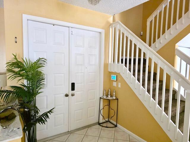 Photo - 7228 Chesapeake Cir