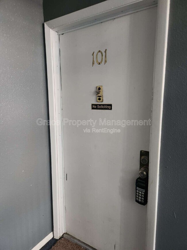 Photo - 12196 N Melody Dr Unit Apt 101