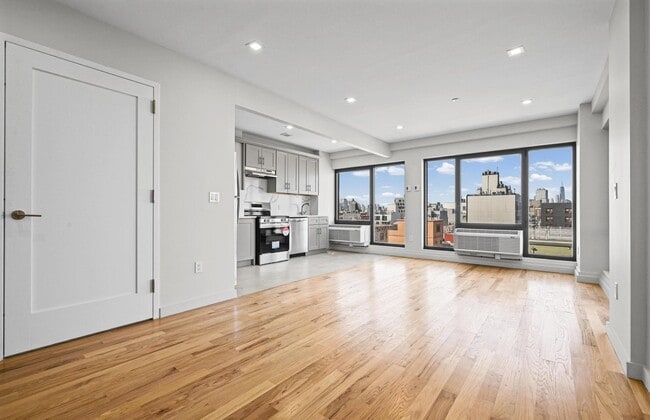 Photo - 360 4th Ave