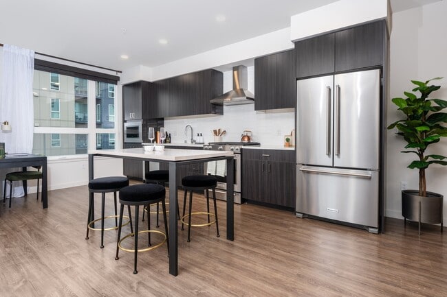 Photo - Eastline Central