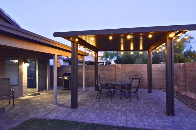 Photo - 1671 E Redfield Rd