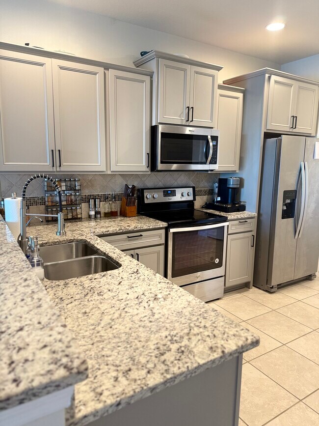 Photo - 9208 Hillcroft Dr