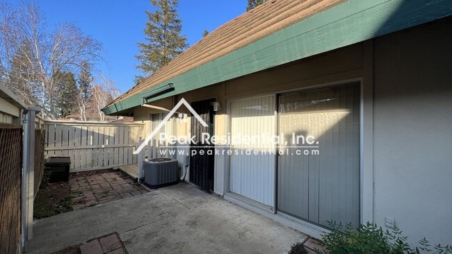 Photo - Very Nice Greenhaven 2bd/1ba Condo in Gated Community - Must See