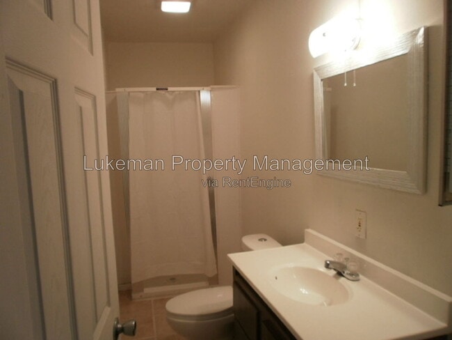 Photo - 932 S Park St Unit 930 2