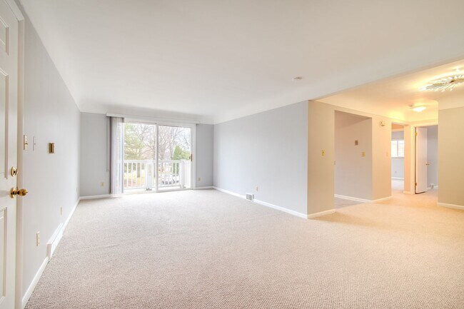 Photo - 487 N Eton St Unit B6