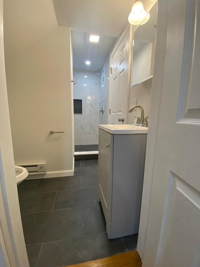 Photo - 48 Moulton Rd Unidad 48