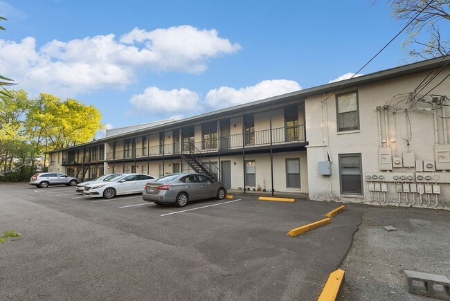 Photo - Glen Iris Place Apartments