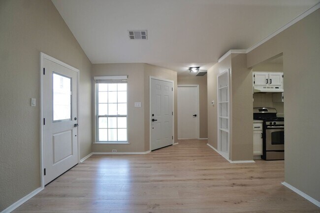 Photo - 508 Greenlawn Blvd