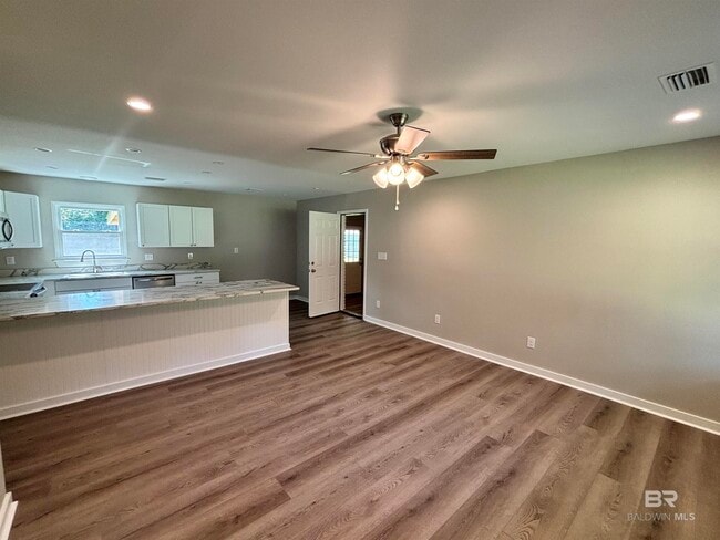 Photo - 208 Marcella Ave