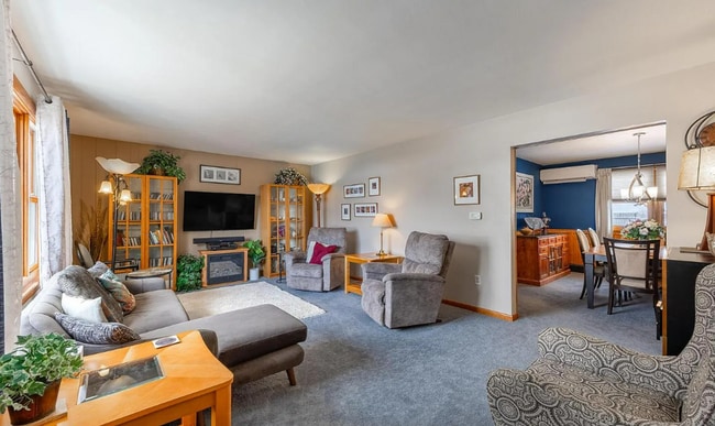 Photo - Charming 3 Bedroom in Overlook Heights