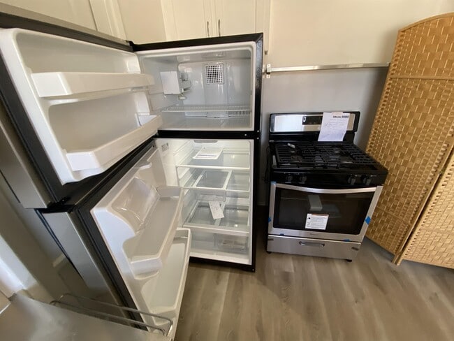 Photo - 2475 Silver Lake Blvd Unit 2475-C