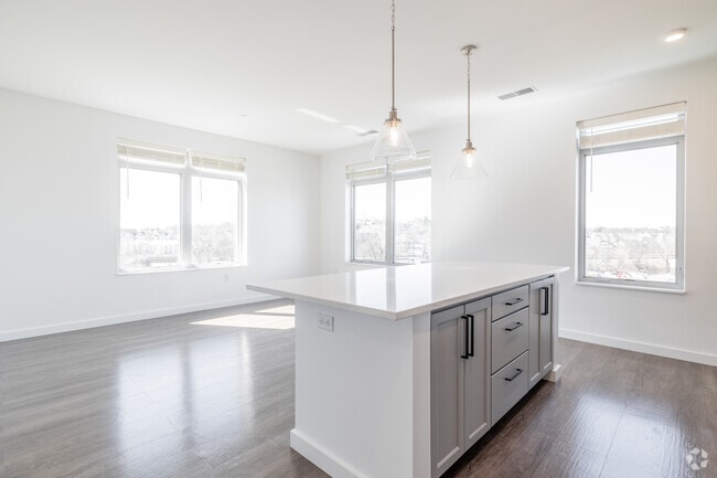 2BR, 2BA Living Area