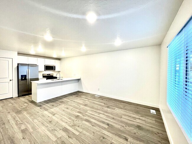 Photo - Modern 3-Bedroom Townhome in Provo